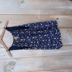 Boho Floral top🌸 Medium ( fits like XL )